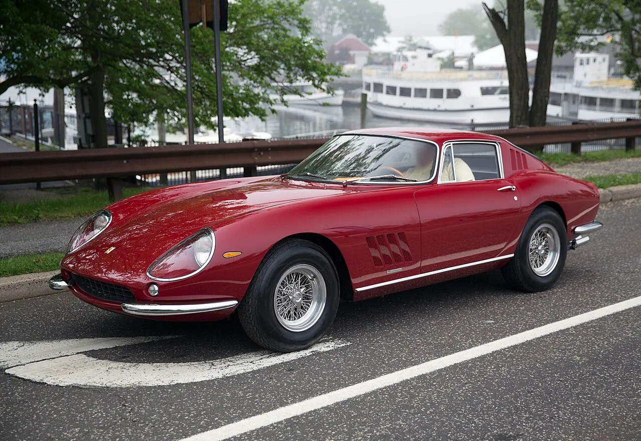 Ferrari 275 GTB / GTS (1964–1968)