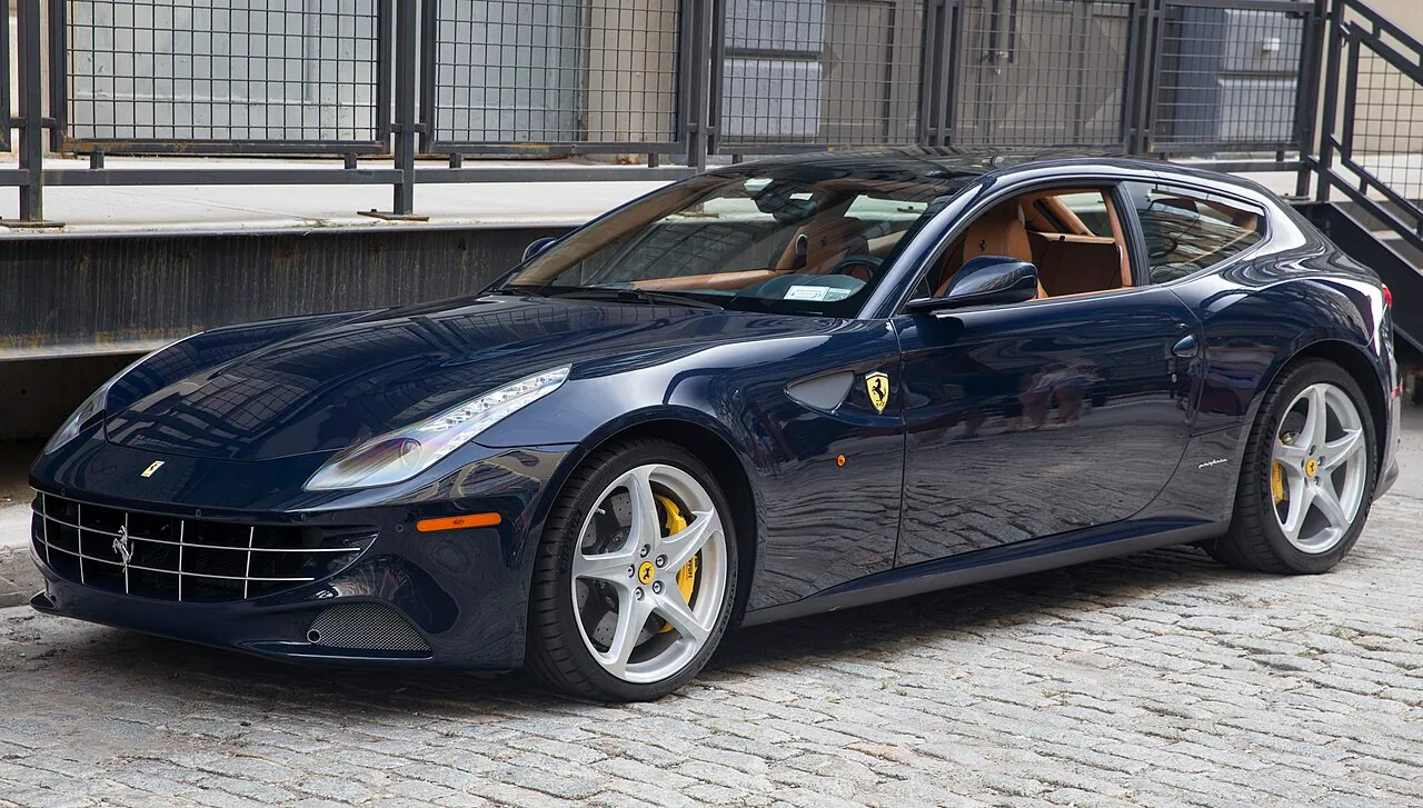 Ferrari FF (2011–2016)