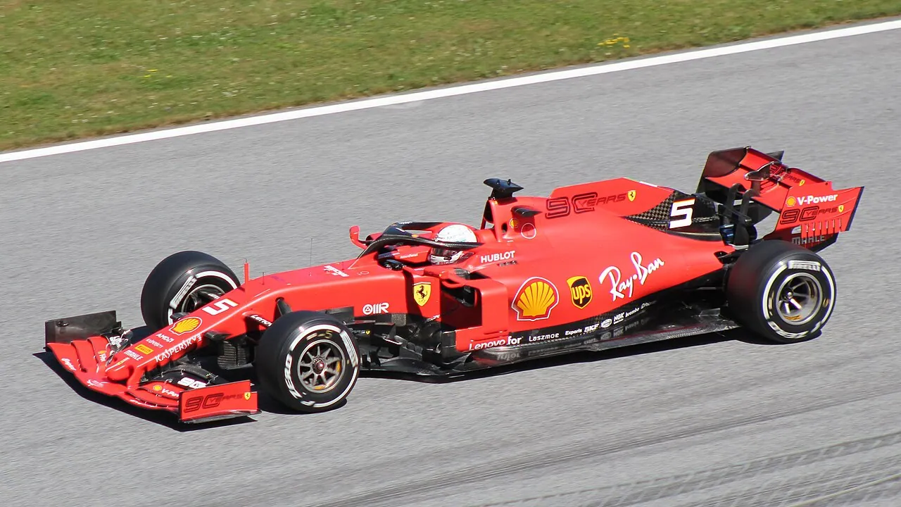 Ferrari SF90 (2019)
